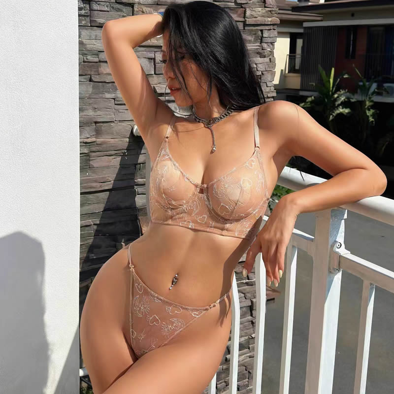 Sexy New Underwear Ultra-Thin See-Through Lace Sexy Underwear Big Chest Makes You Look Smaller Embroidery Set