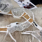 Sexy Lingerie French Style Ultra-Thin Lace Big Chest Minimizer Red Garter Belt Three-Piece Set